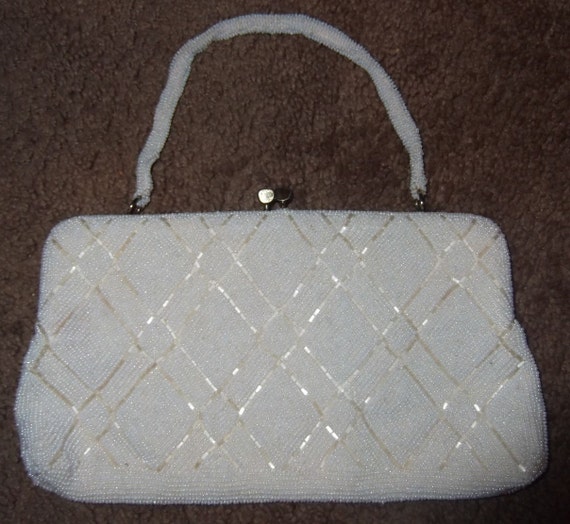 Vintage La Regale White Beaded Evening Bag. Lovely!