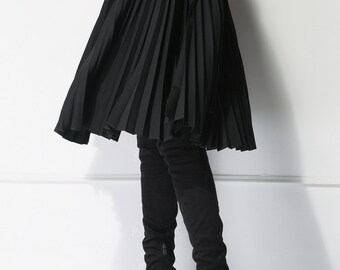 Minimalist / Hakama pleated midi skirt / Origami Skirt / Mute by Joanne Lu / Lazy Cozy Easy