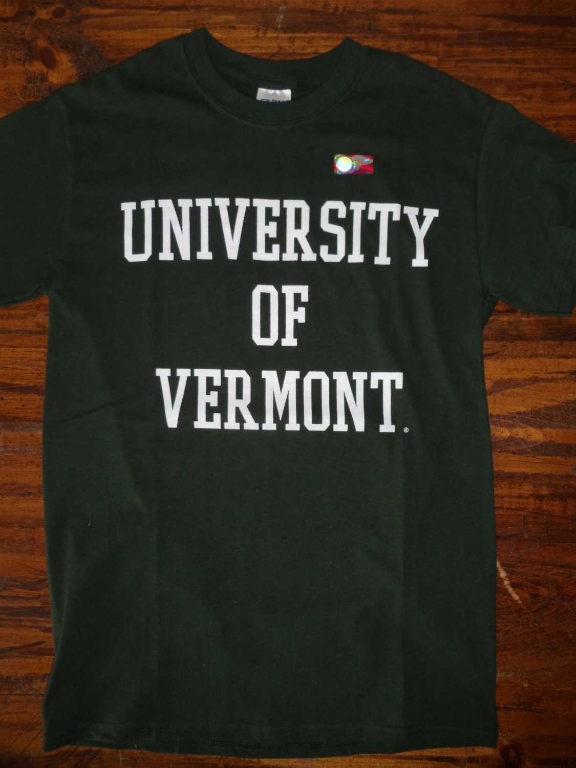 UVM University Of Vermont T-Shirt With Paw On Back