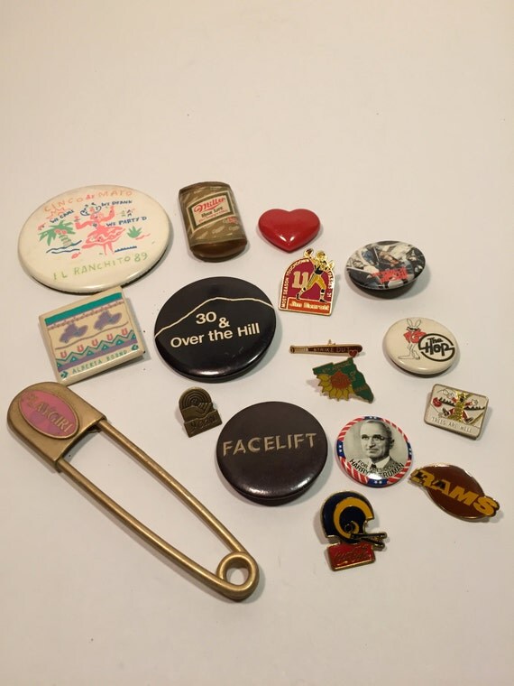 Lot of Vintage Pinback Buttons. by BigAlsKollects on Etsy