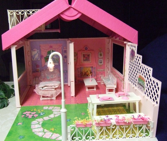 Barbie Fold 'n Fun House 1992 Vintage Excellent