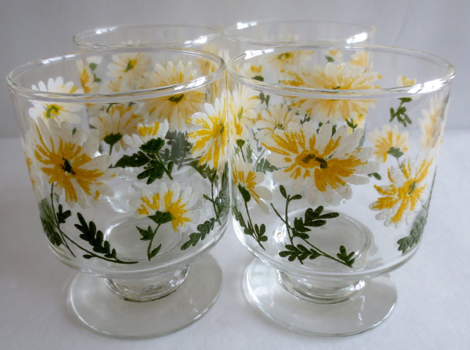Vintage Set of 4 Libbey Glass Daisy Pattern Stemmed Tumblers