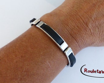 Bracelet silvery metal, leather black, 3 Silver passers-by