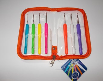 7 piece soft handled crochet hook set