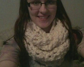 Chunky infinity crochet scarf
