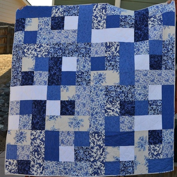 Blue color block quilt by InnovativeCreate on Etsy