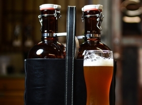 Growler Caddy (Black Bridle Leather)