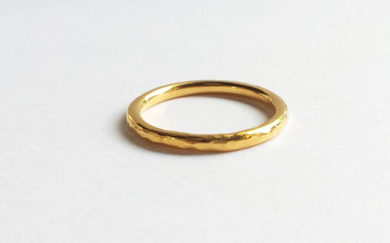 Solid 18K, 14K or 10K Gold Hammered Stacking Wedding Band. Custom Gold Hammered Wedding Band.