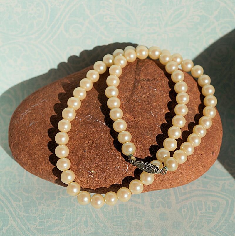 Glass 7mm Pearl Necklace from Japan, 50s Japan Necklace, Ladies Vintage