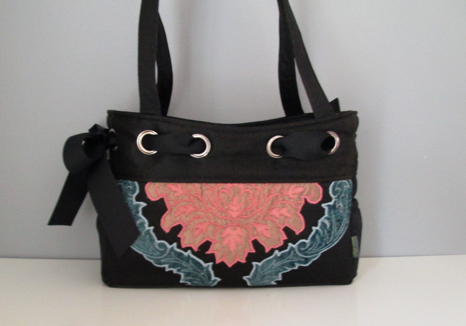 large shoulder bag designer