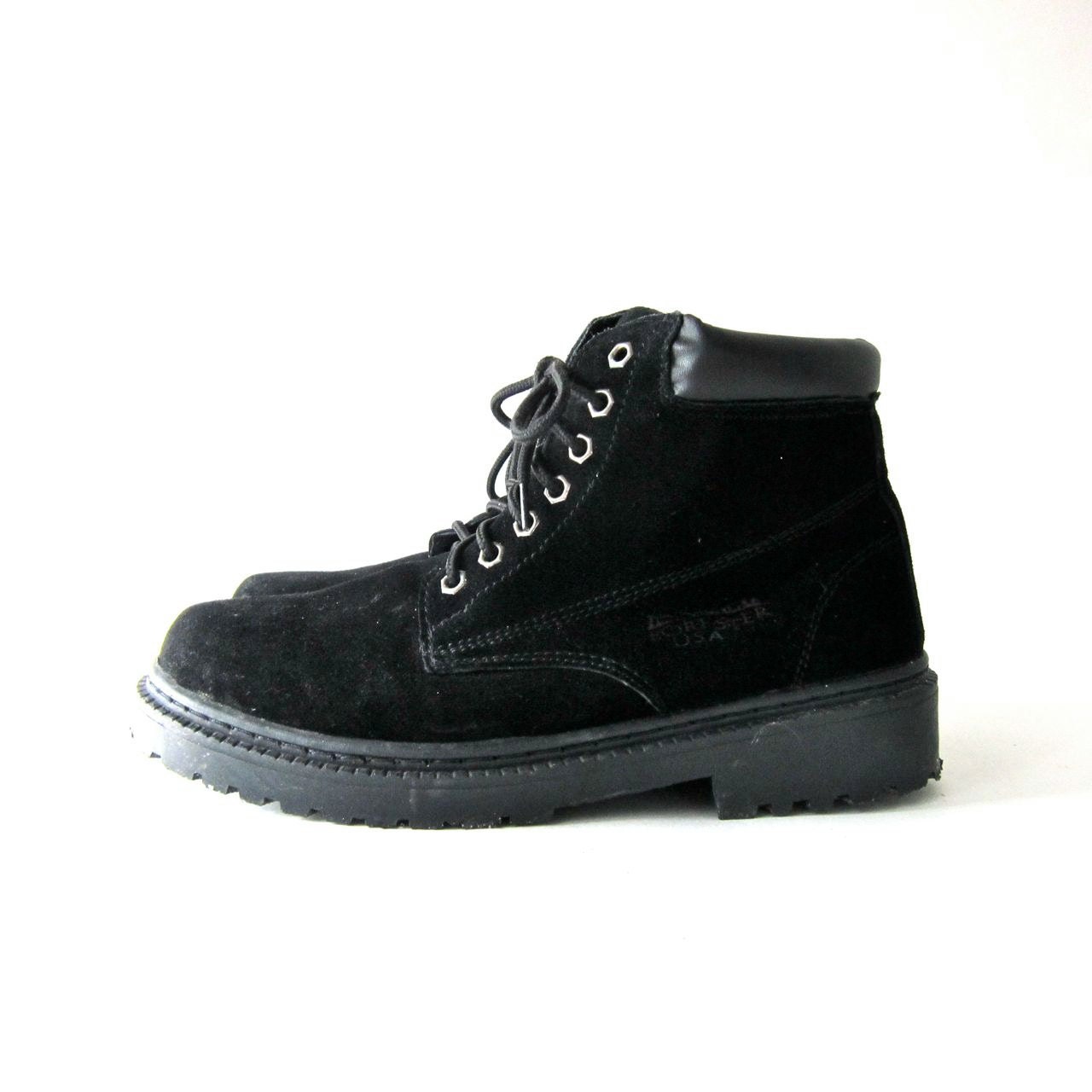 Vintage black suede ankle boots. Leather mountain boots. Chunky Hiking