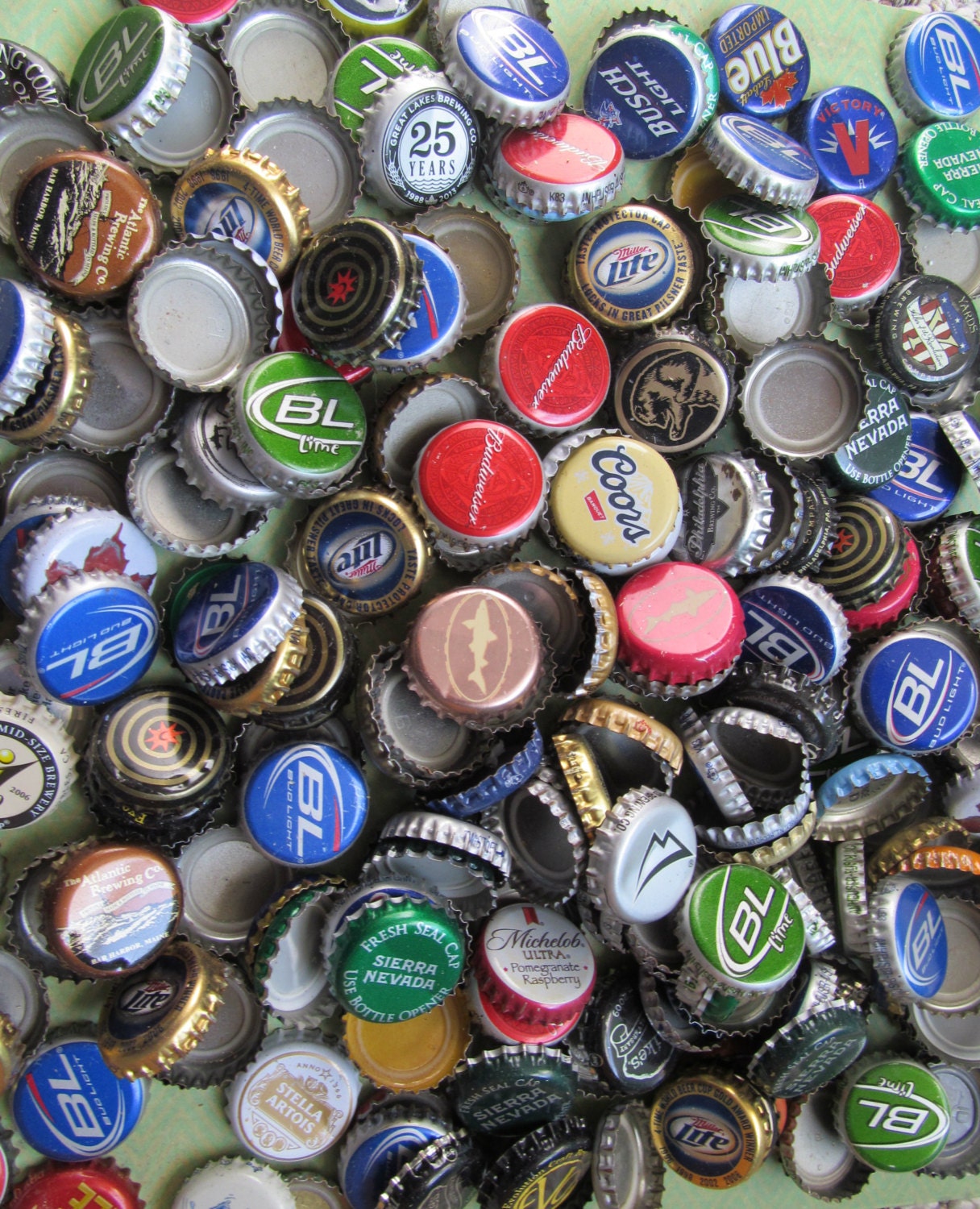 100 Beer Bottle Caps Tops Lot Brews Domestic Import