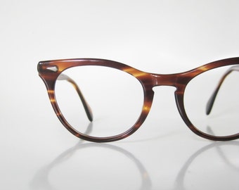 Popular items for 60s cat eye glasses on Etsy