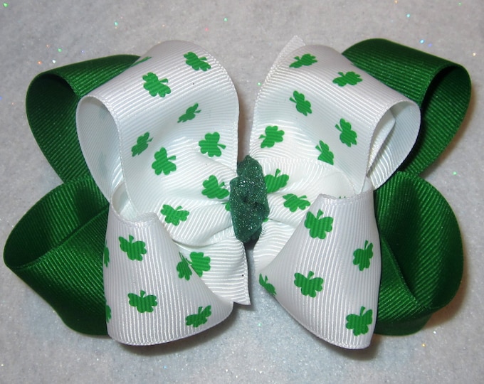 Shamrock Hair Bows, Kelly Green Hair Bow, Double Layered Hairbow, Boutique Hairbow, Clover Hair Bows, Green Hairbows, St Patricks Hairbows