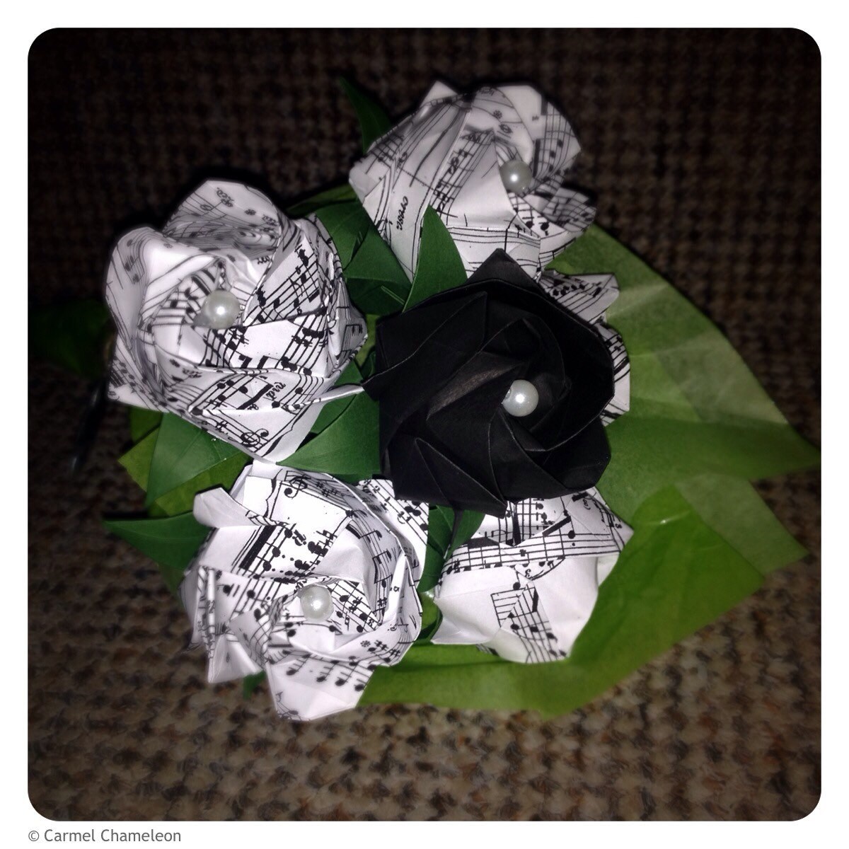 Music Note Sheet Music Origami Paper Roses by CarmyChameleon
