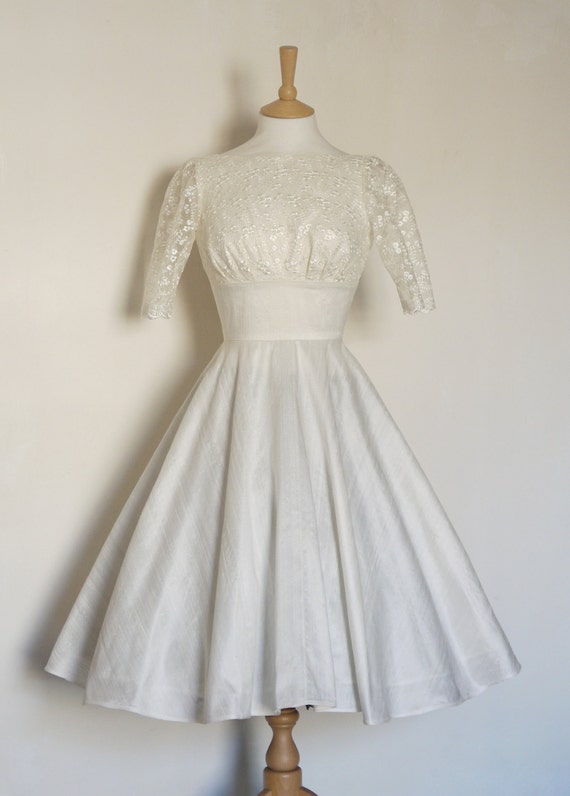 Circle Skirt Wedding Dress 117
