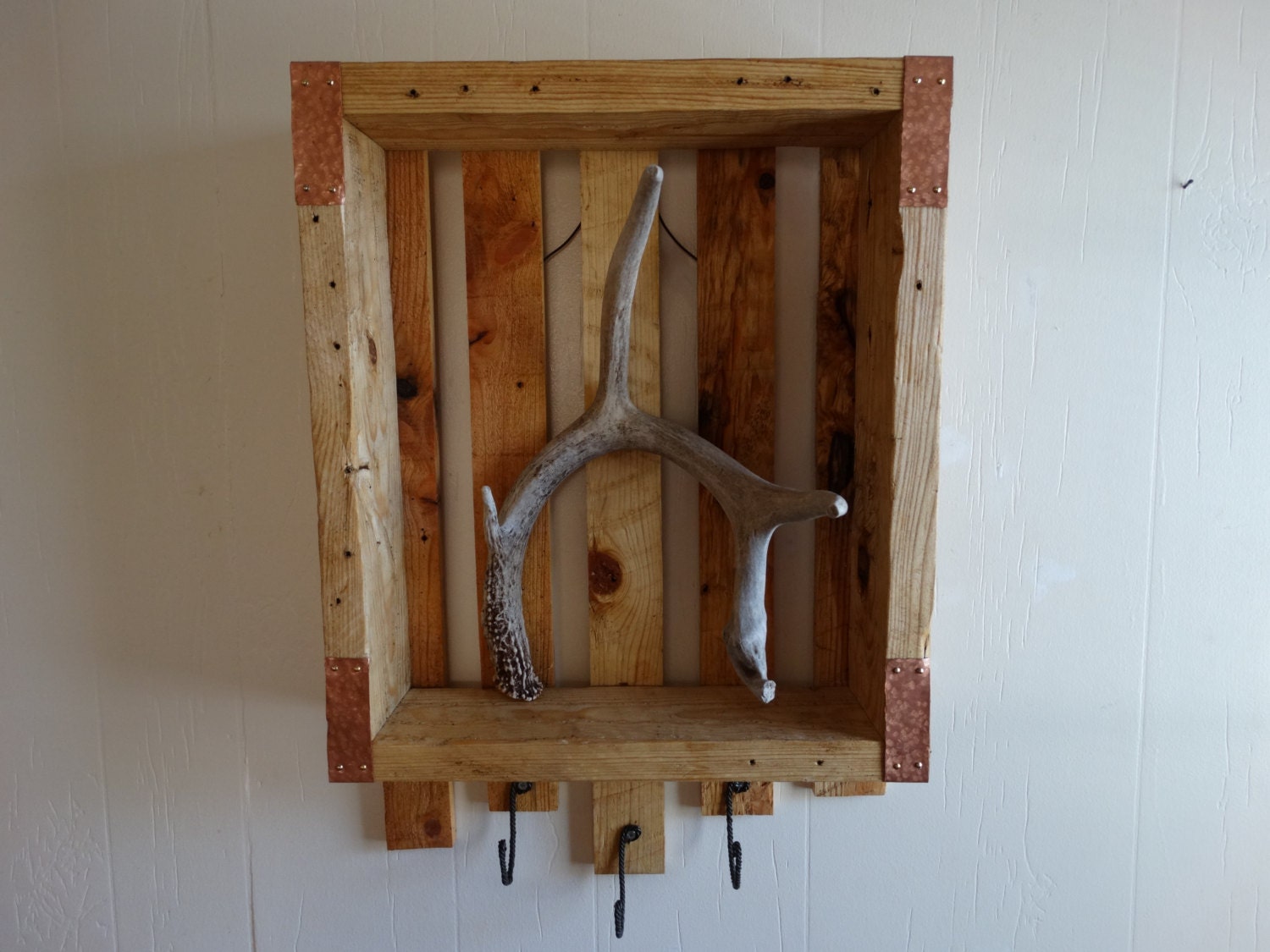 Antler Pallet key holder Pallet project home decor Wall key