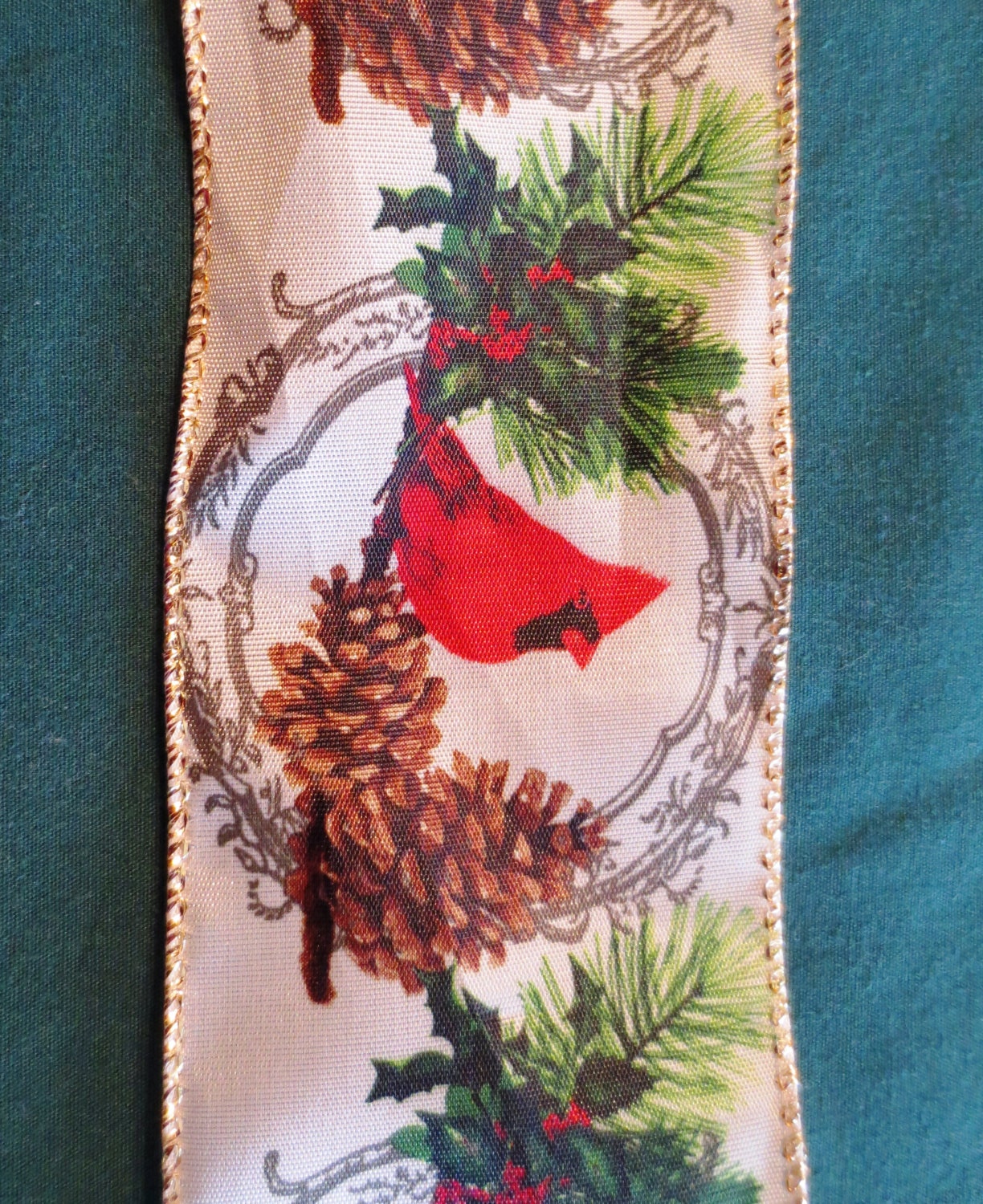 Christmas Cardinal Table Runner