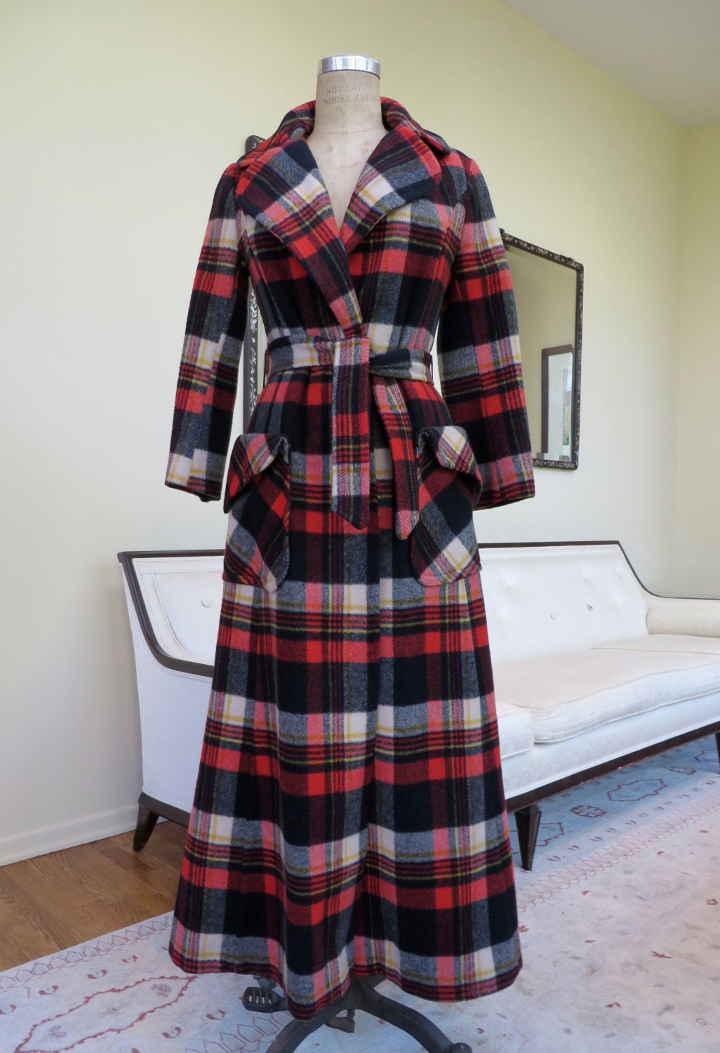 Vintage 1970's Tartan Plaid Wool Coat/ Plaid by PollyandBandit