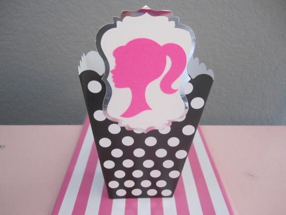 Set Of 8 BARBIE Party FAVORS Decorated In Black And White