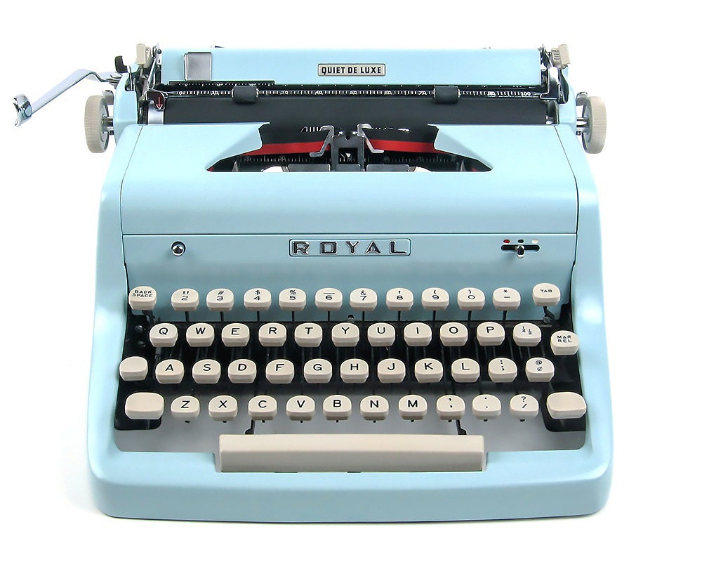 1955 Blue Royal Typewriter / Quiet Deluxe with Original Case