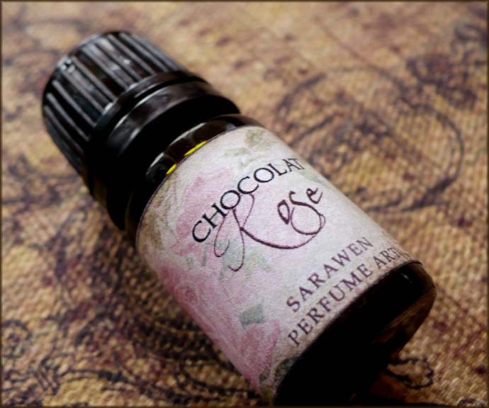 CHOCOLAT ROSE Perfume Oil / Chocolate Perfume / Vegan by SaraWen