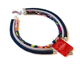 STATEMENT boho NECKLACE for woman made in Italy-cotton ropes and lasercut plexiglass pendant-red, dark blue and flowers