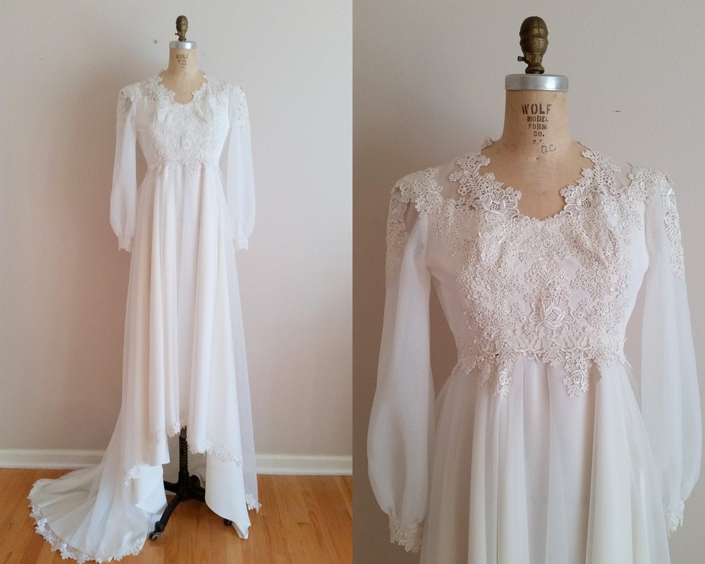 Vintage 1960s Wedding Dress / 60s Wedding Gown / Applique Lace