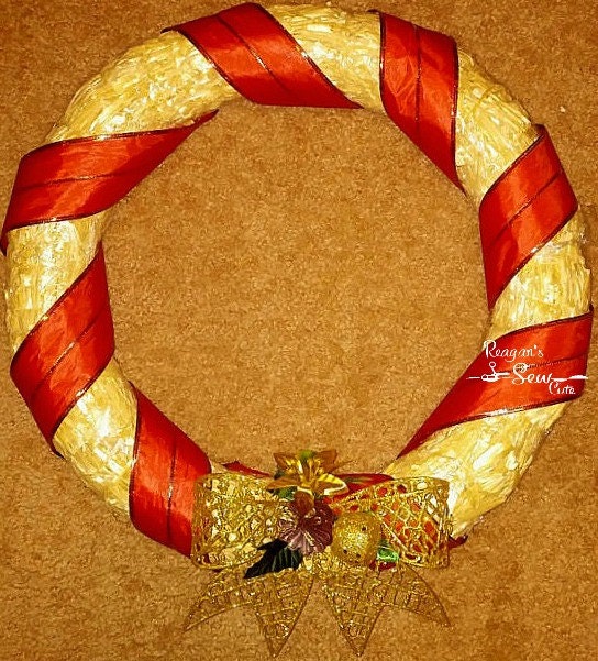 Straw Wreath Handmade Red Gold