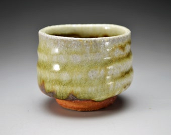Shigaraki, anagama, ten-day anagama wood firing, with natural ash deposits sake cup. gui-02