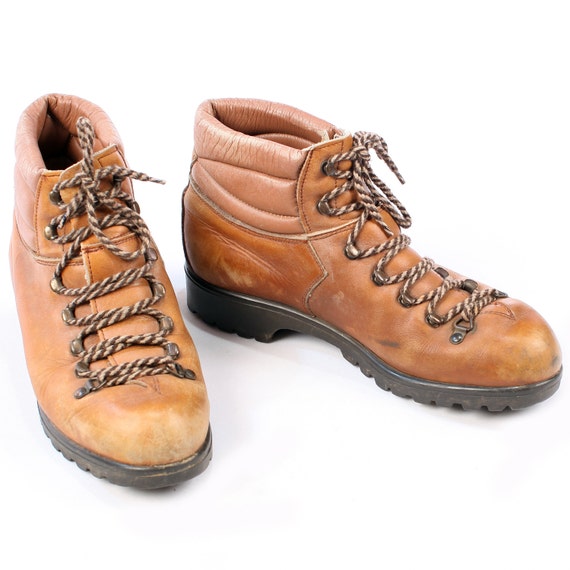 Survivor HIKING Boots Beige Leather RAICHLE 50s by BetaApparel