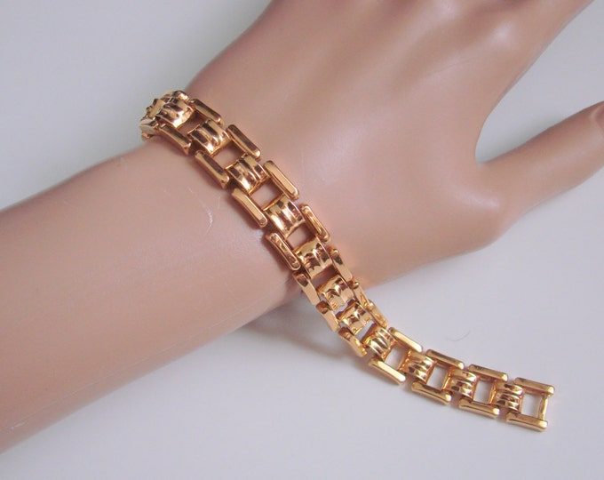 1980s Napier Goldtone Link Bracelet / Classic Design / Designer Signed / Vintage Retro Jewelry / Jewellery