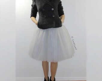 Women's Puffy Tulle Petticoat / Underskirt - 5 Layer Midi Length For Weddings & Costumes (Lilac) - View #3