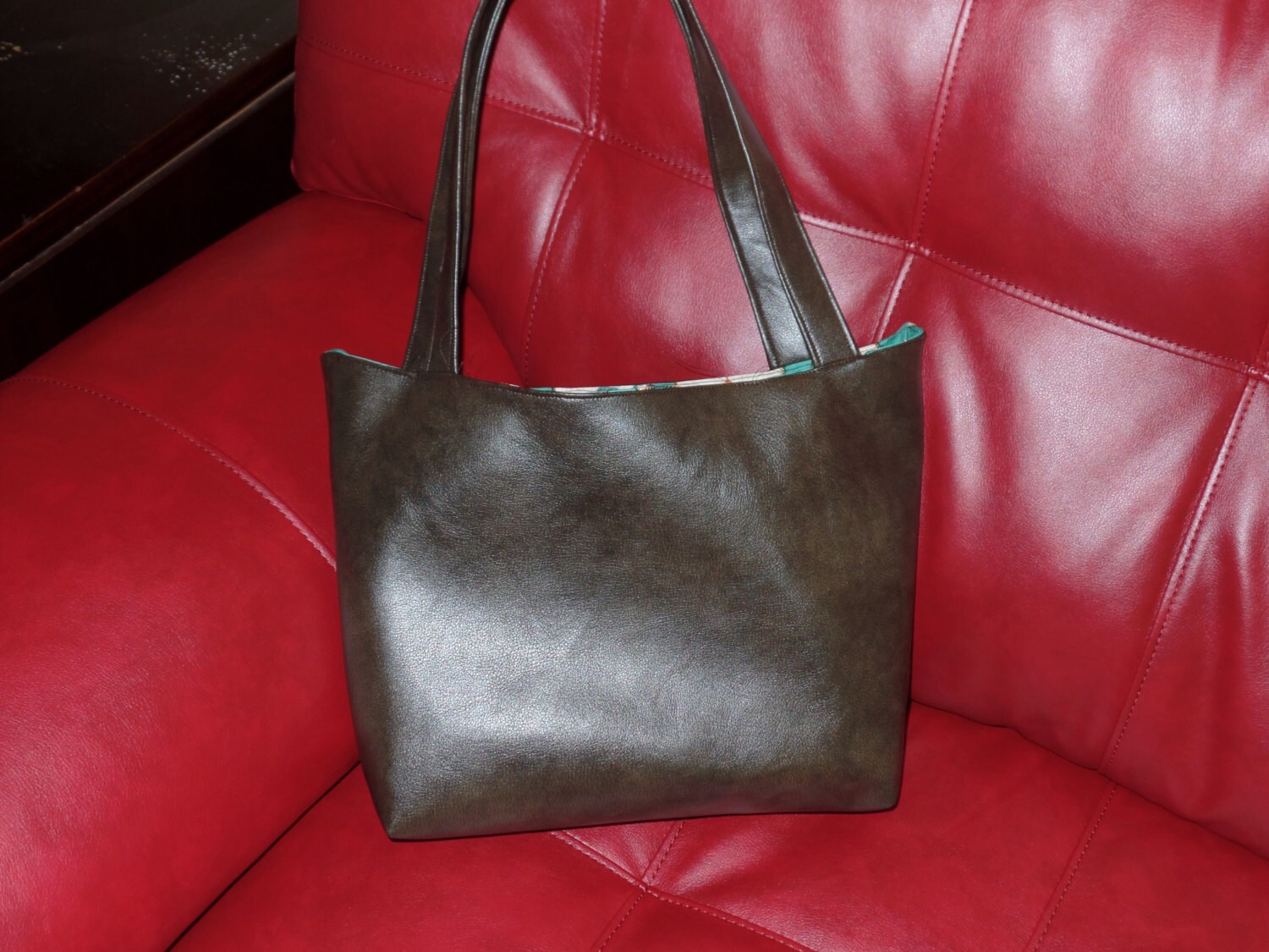 Faux leather tote with zipper closure and 2 by SarahDoesCrafts