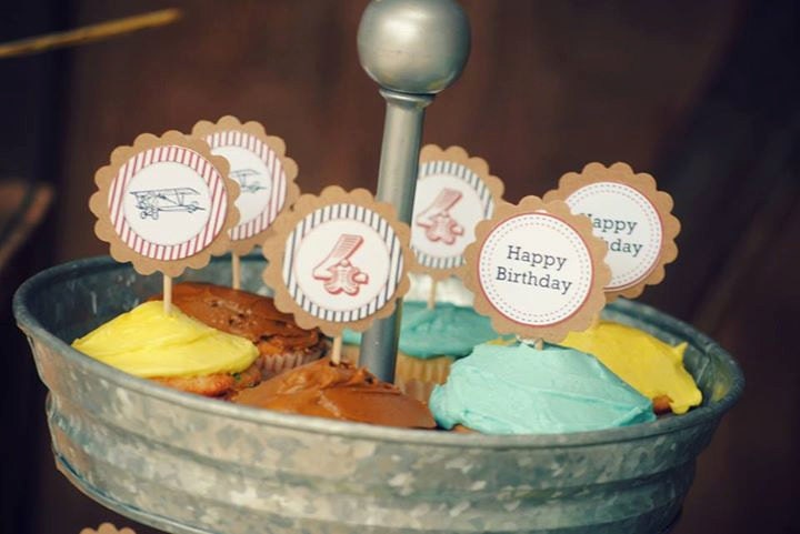 Lights & toppers vintage cupcake  Pendant Chandeliers airplane
