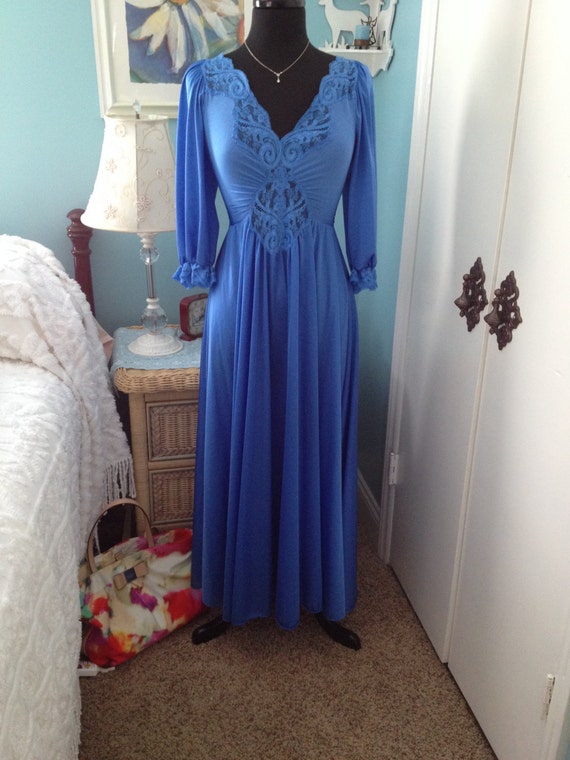 RESERVED for Jessica. Vintage Olga 92470 nightgown