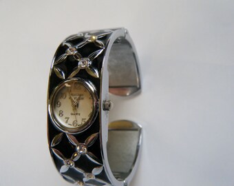 ... Band with rhinestones/ Watch Bracelet/ / Lady's Montres de Fleur Watch