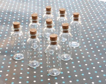 20 Mini glass bottles with corks 15x44mm