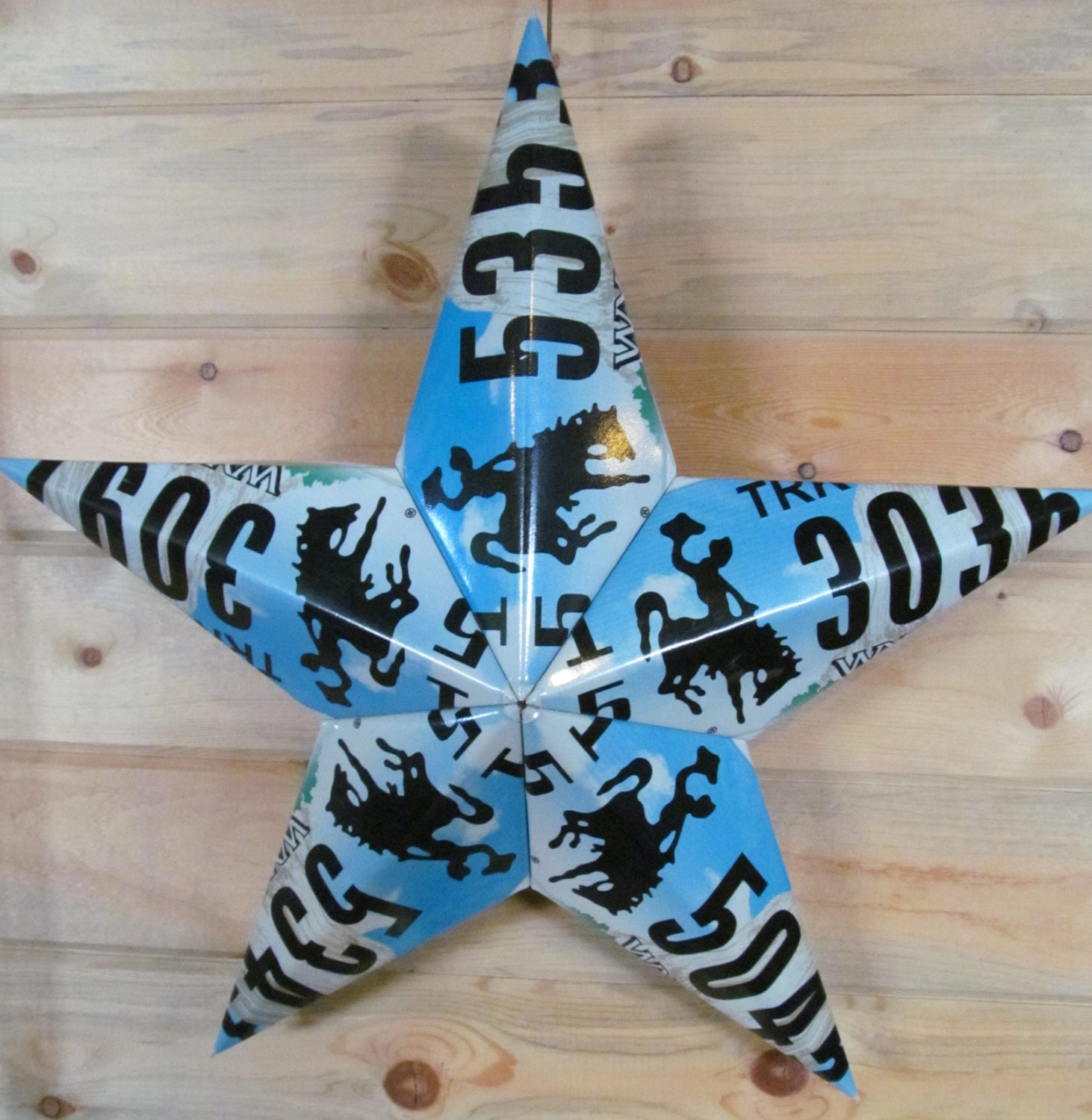 Custom Wyoming County 15 license plate 3D barn by ConvertThis