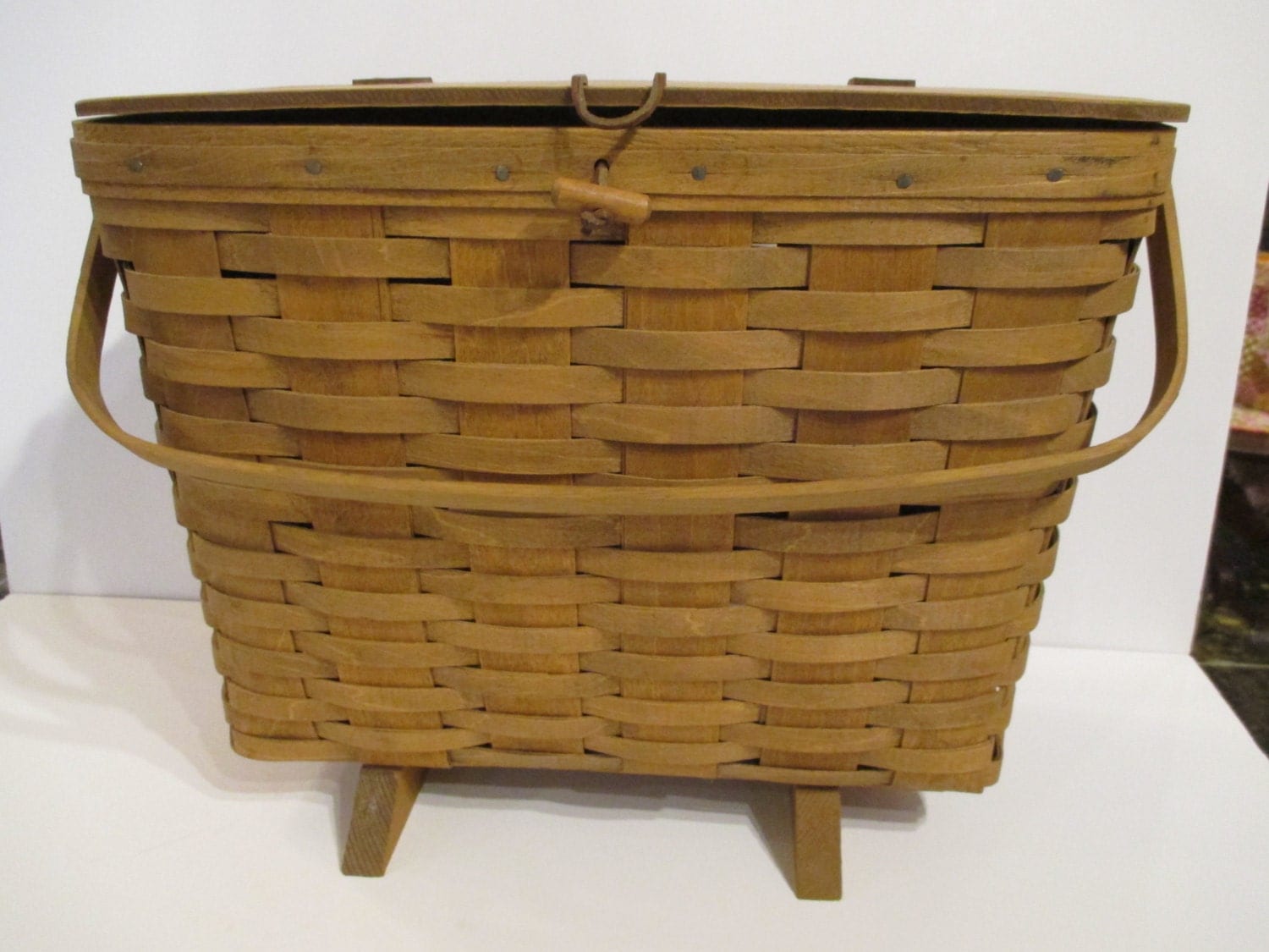 Vintage Longaberger Basket Magazine Sewing Knitting