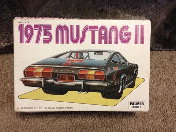 1975 Ford Mustang 2 Model Kit