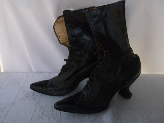 Antique Late 1800's Victorian Black Leather Lace Up Ladies