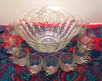 Glass, Punch, Bowl, Set, Cup, Classic, Retro, Holiday, Thanksgiving, Easter, Christmas, Serving, Family, Party, Birthday, Reunion, Wedding