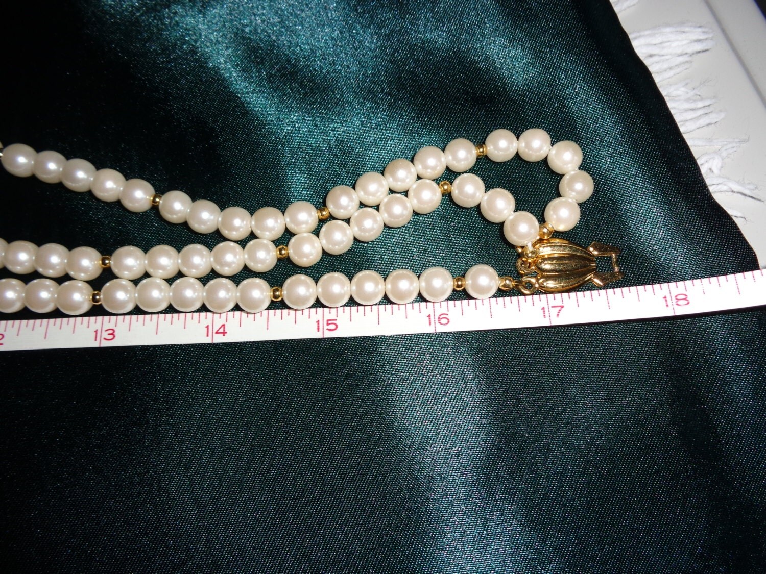 Vintage 3 strand of faux pearls