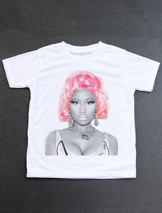 nicki minaj pink shirt