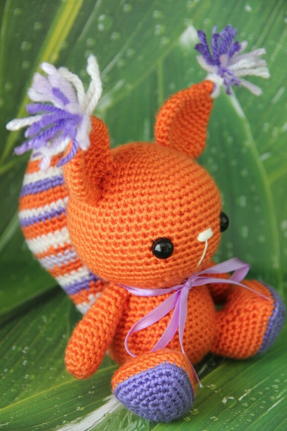 Amigurumi crochet squirrel safety eyes by LavenderGiraffaToys