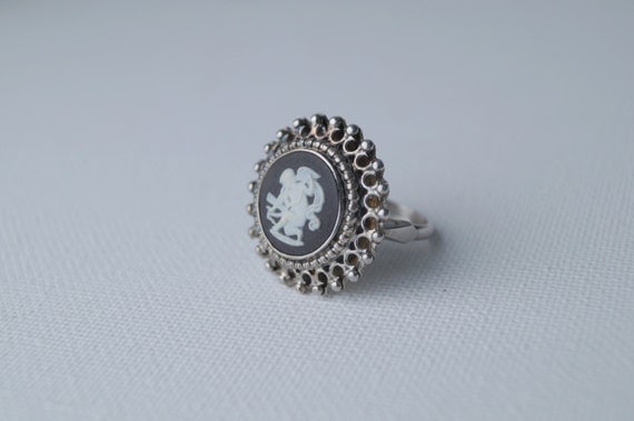 Vintage Sterling Silver Wedgewood Jasperware Ring with