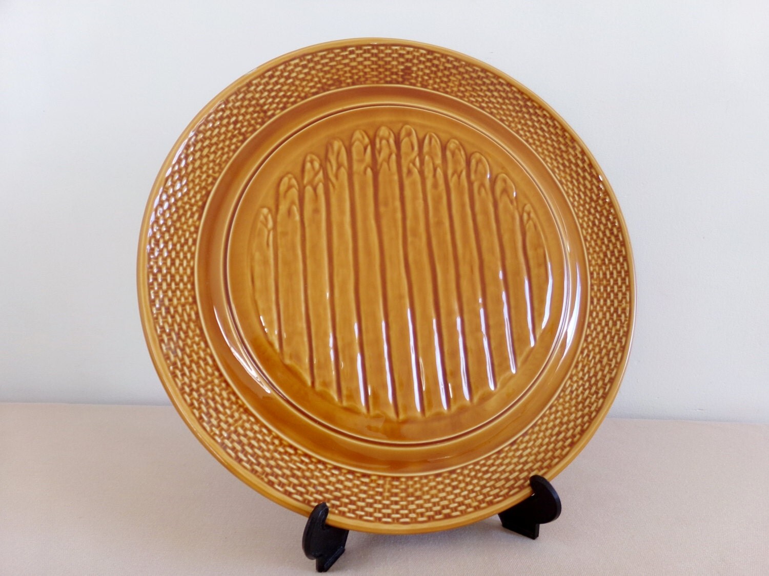 Large, vintage French, asparagus serving platter, majolica plate 1960s