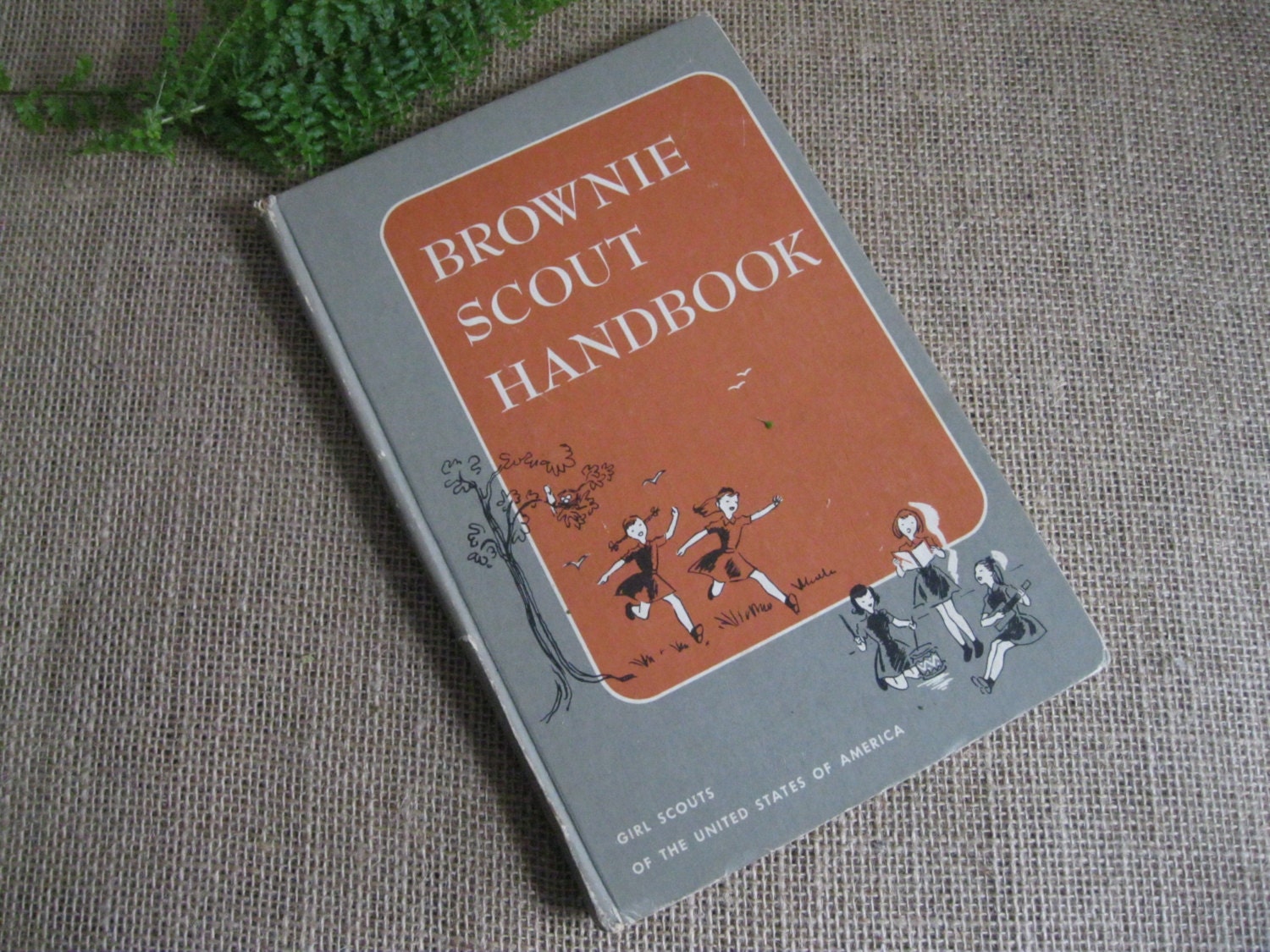 Vintage Brownie Scout HandbookGirl Scouts Of by
