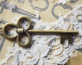 Lot De 10 Breloques Pendentifs Clé Vintage En Bronze Antique - Modèle 005, Marron